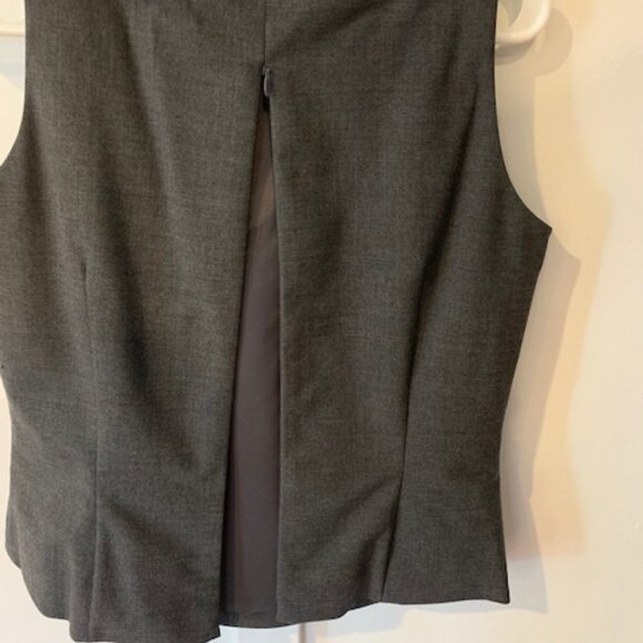 Ann Taylor Wool Stretch Shell and Pencil Skirt Suit size 6 - Picture 10 of 10